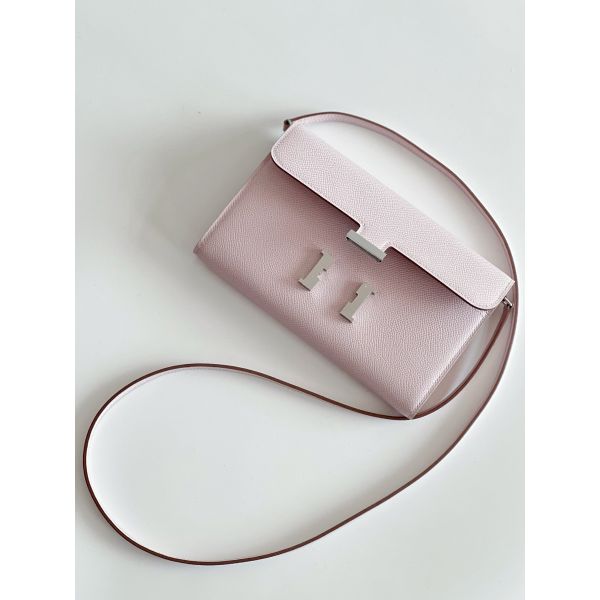 Hermes Constance To Go Wallet in Mauve Pale Epsom Calfskin - Image 2